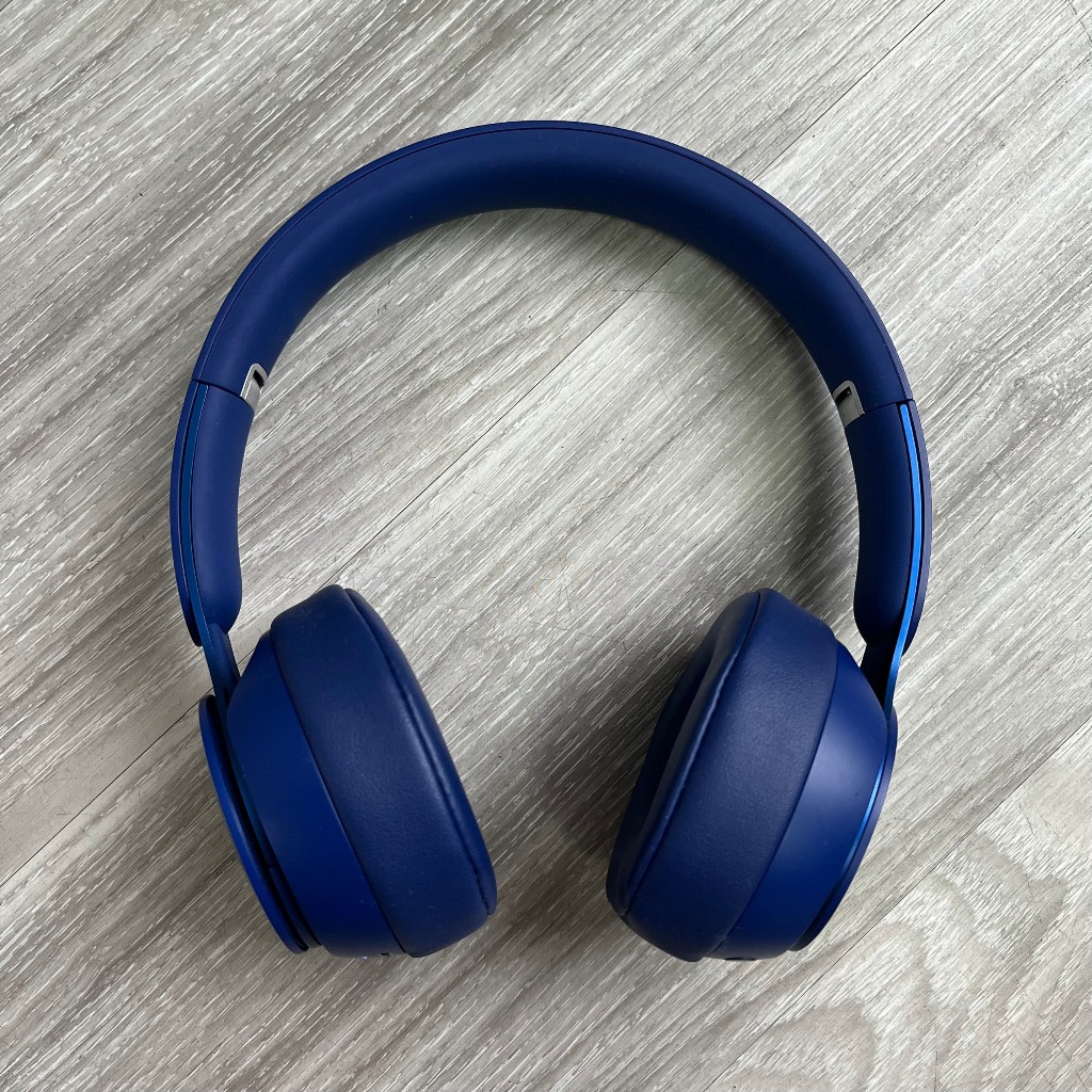 Tai nghe Beats Solo Pro chống ồn