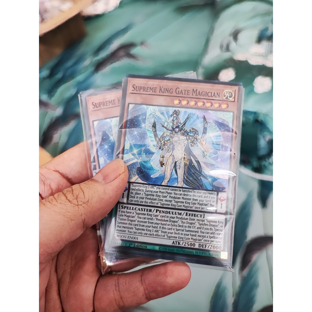 1 lá thẻ bài Supreme King Gate Magician - AGOV-EN001 - Super Rare 1st Edition