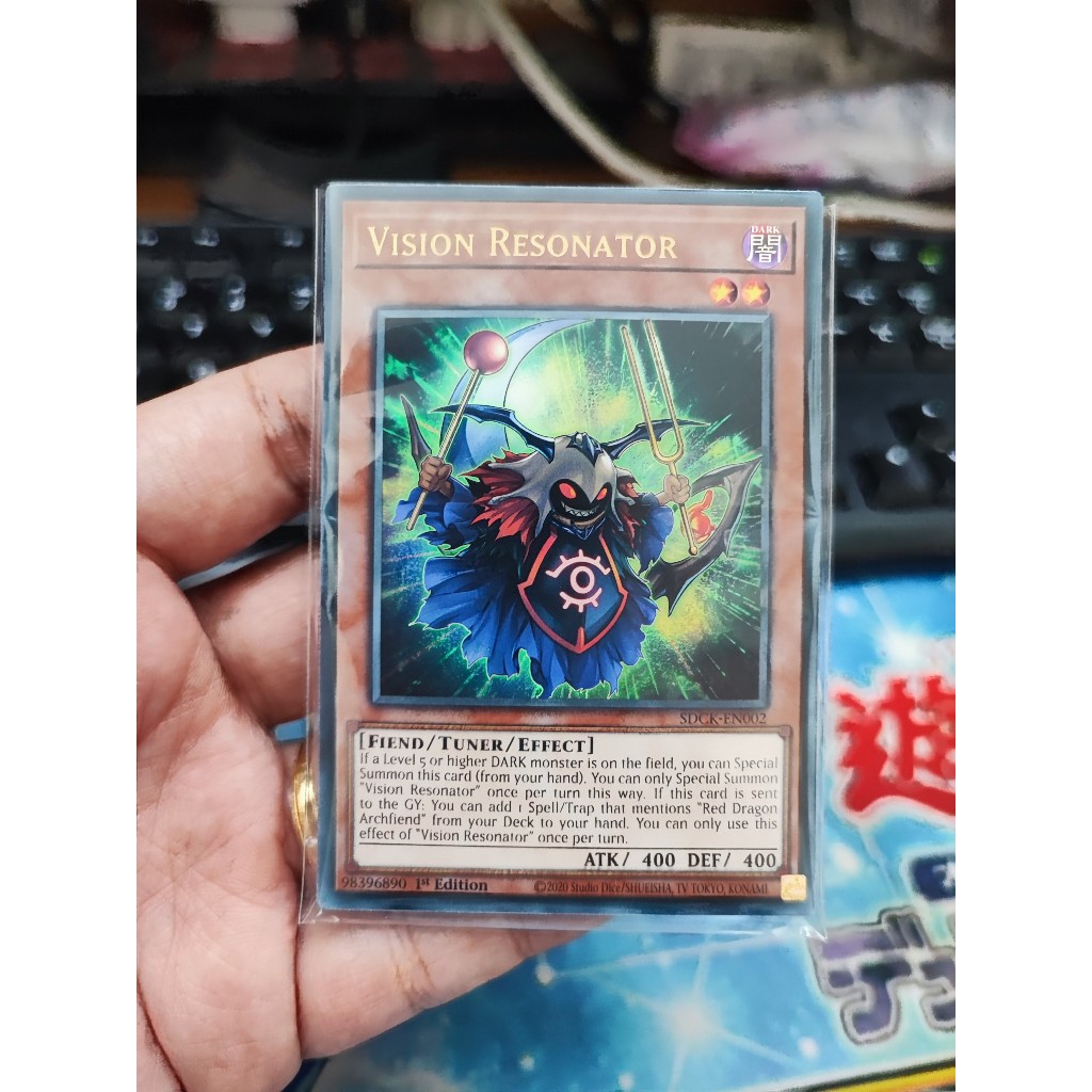 1 lá thẻ bài Vision Resonator - SDCK-EN002 - Ultra Rare 1st Edition