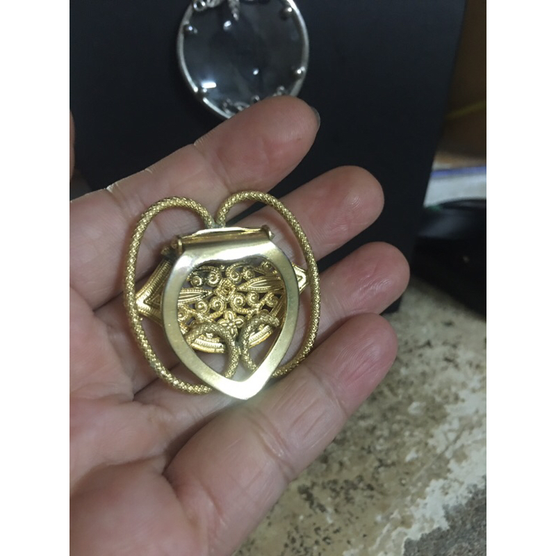 Cài khăn thời trang si tuyển Nhật