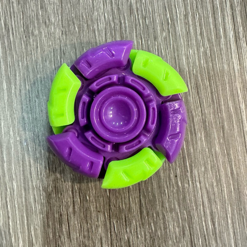 Spinner Cà Rốt 3D 4.7CM Spinner Củ Cải Đồ Chơi Trọng Lực Xả Stress Dạ quang