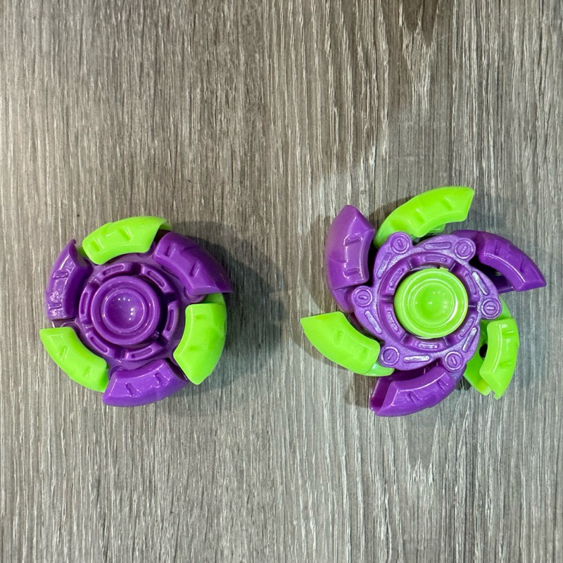 Spinner Cà Rốt 3D 4.7CM Spinner Củ Cải Đồ Chơi Trọng Lực Xả Stress Dạ quang