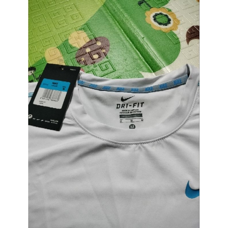 Áo thun thể thao nữ