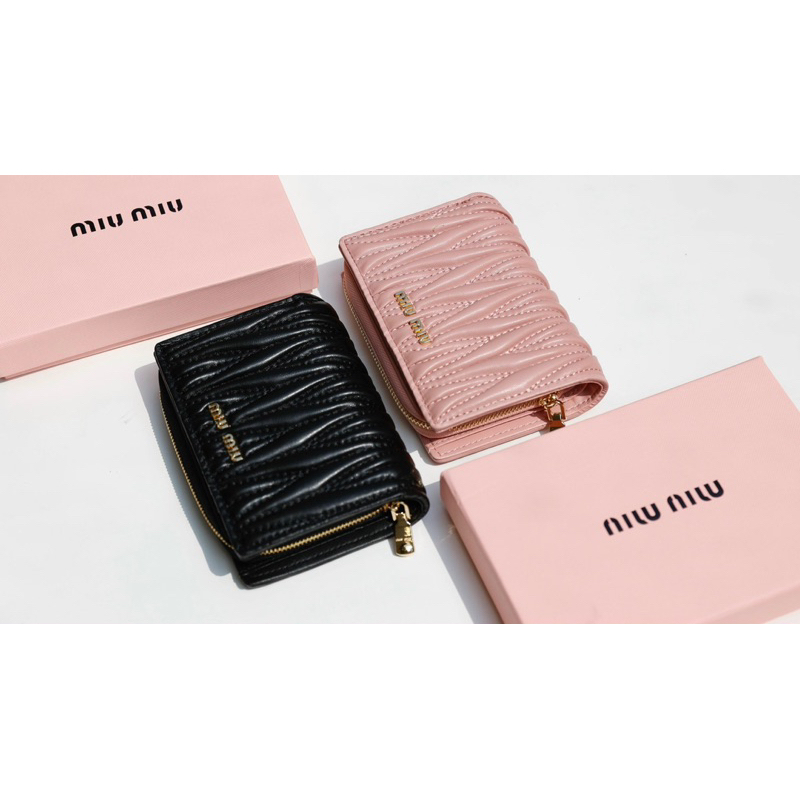 Túi MIU HOBO KẸP NÁCH CHẤT LIỆU DA LÌ MỀM MỊN