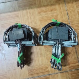 Bẫy chuột bán nguyệt có xốp, bẫy chuột không mồi
