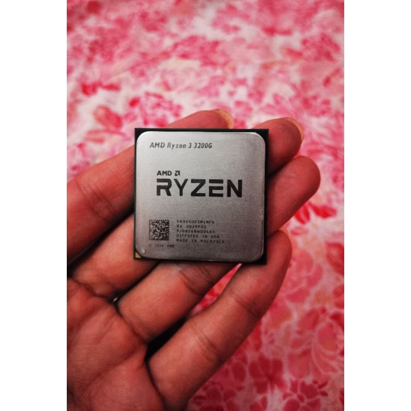 Cpu ryzen 3 3200g 4.0ghz có card trong cpu khỏe game tốt