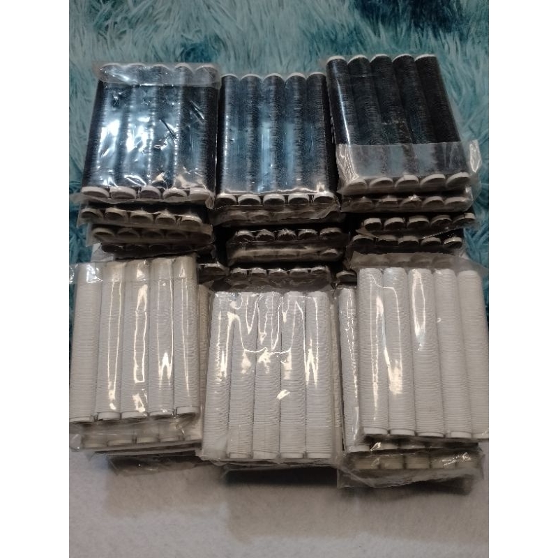 Chỉ thun ống nhỏ 1 bịch 5 ống (2 màu trắng và đen)