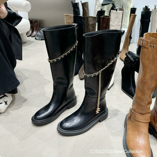 Boot ống rộng dây xích cha.nel