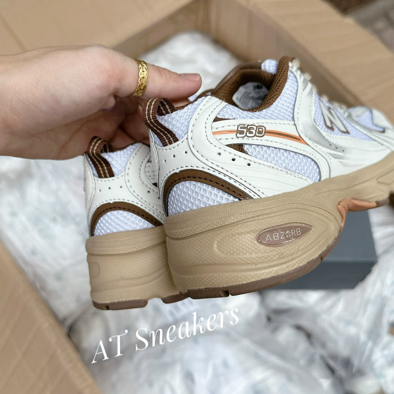 New Balance 530 trainers Niko