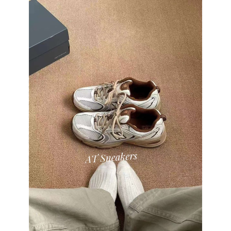 New Balance 530 trainers Niko