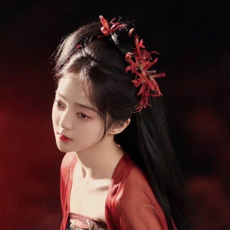 Trâm cài tóc hoa bỉ ngạn