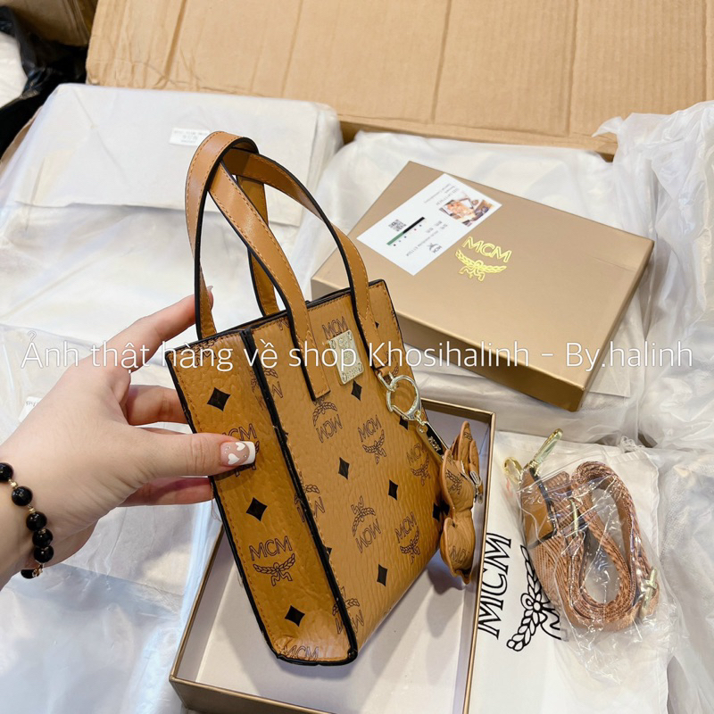 💥Fullbox 💥 Túi đựng Điện Thoại M.C.M size17 Kèm Dây Đeo Chéo Và Tag