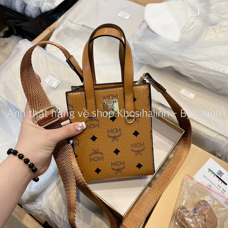 💥Fullbox 💥 Túi đựng Điện Thoại M.C.M size17 Kèm Dây Đeo Chéo Và Tag