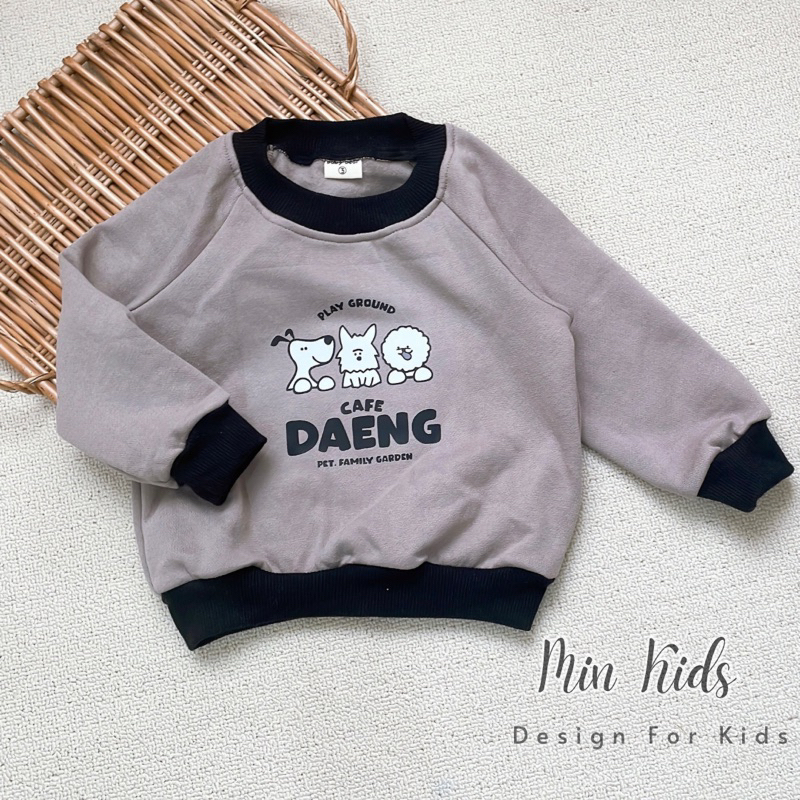 Áo nỉ mềm mại in hình dễ thương cho bé