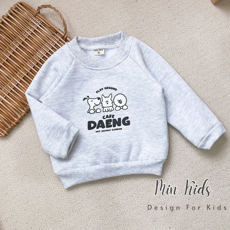 Áo nỉ mềm mại in hình dễ thương cho bé