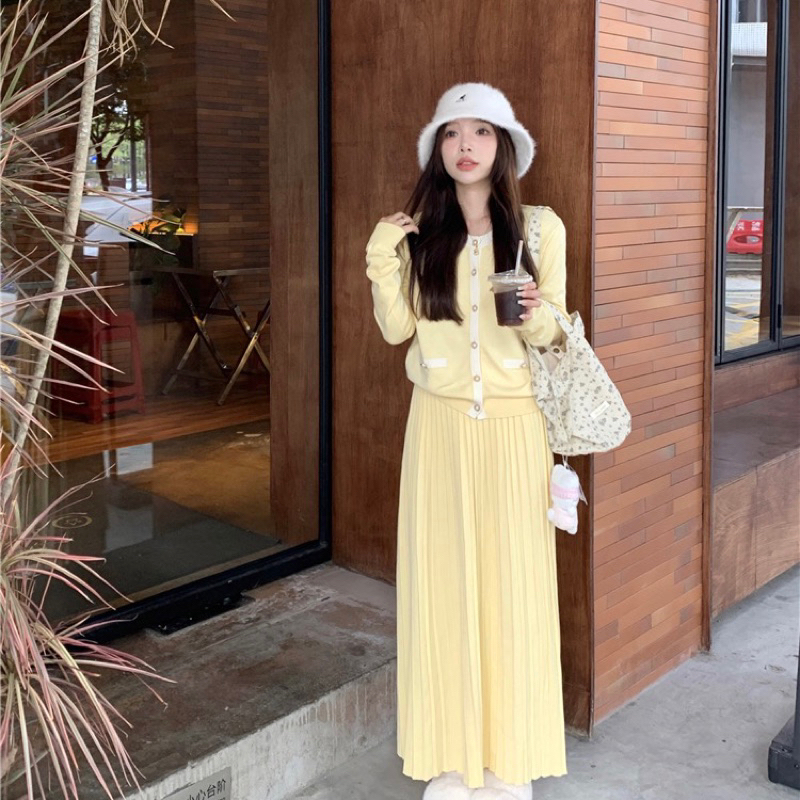 Set áo len dài tay phối chân váy len xếp ly cùng màu dáng dài nữ tính