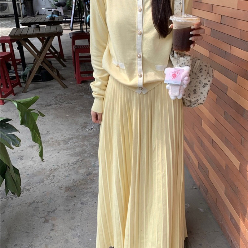 Set áo len dài tay phối chân váy len xếp ly cùng màu dáng dài nữ tính