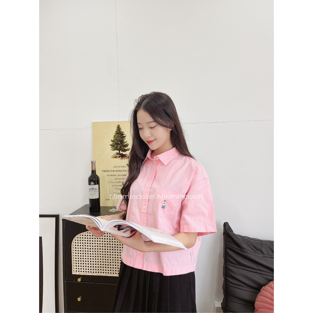Áo sơmi crop Whoau chính hãng form nữ phối túi ngực thêu gấu Steve chất cotton đi học đi chơi