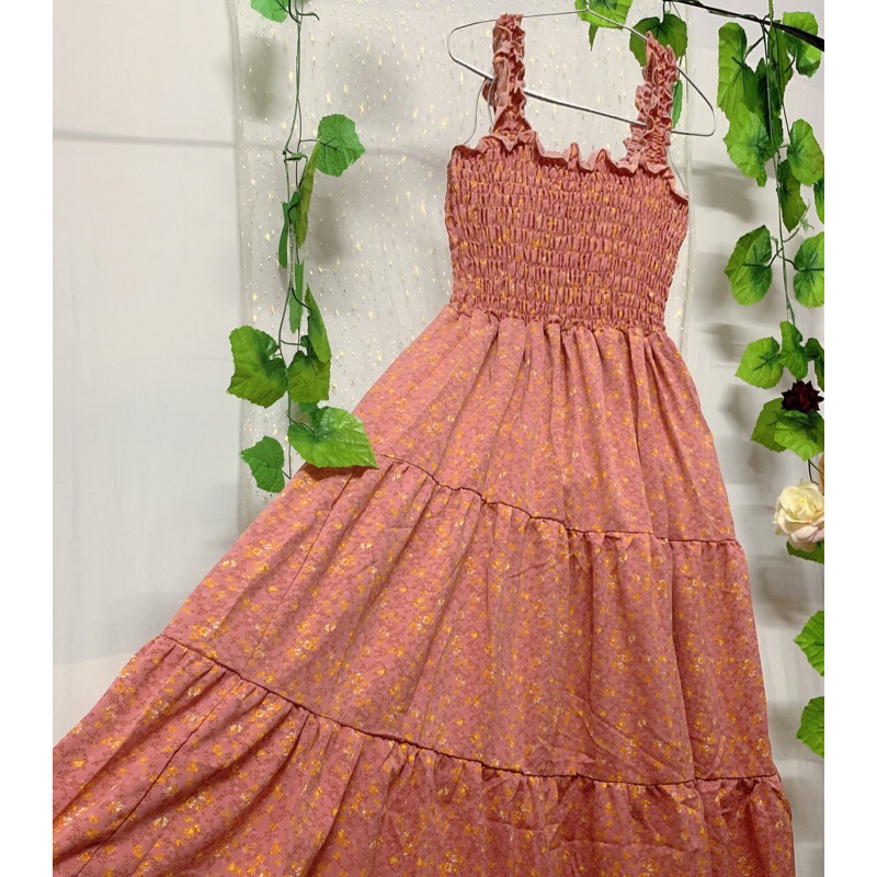 Đầm 2 dây hồng nhí