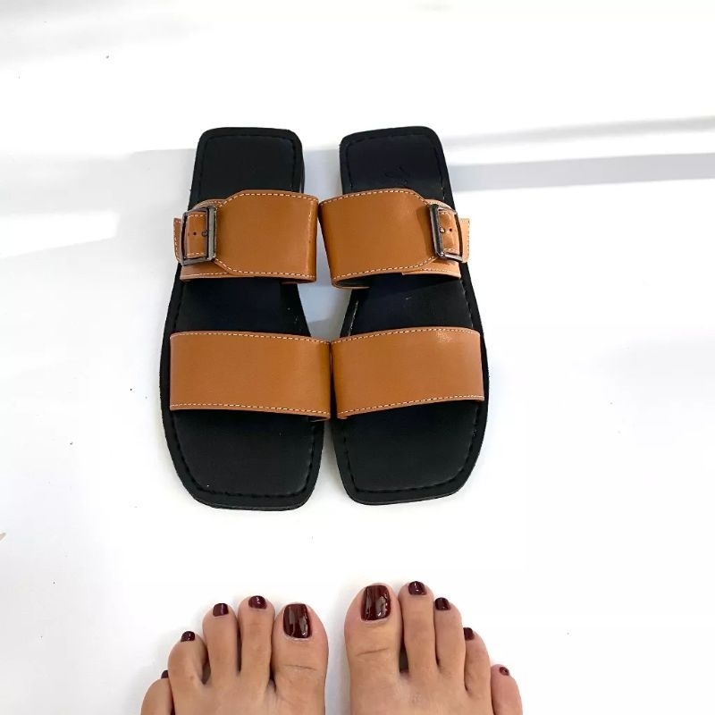 Dép quai chéo phối khoá có đủ size Nam và NỮ