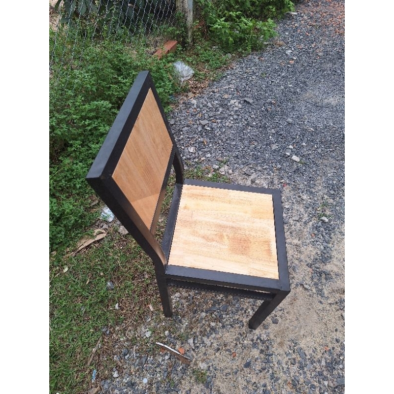 Ghế 200k/ cái,mặt gỗ cao sự,ghế nặng 5kg