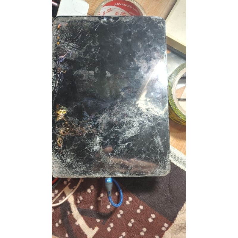 Xác ip sống nhìn ae thợ biết rồi. như hình main ko ảnh hưởng gì