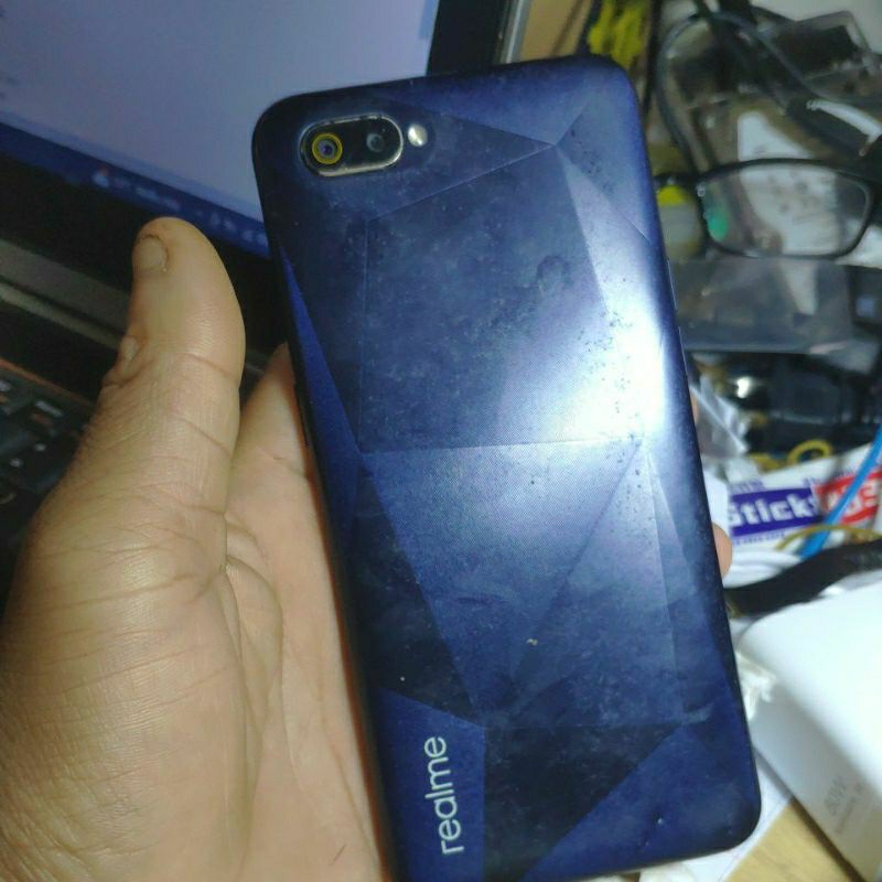 Điện thoại realme 2 3/32gb cũ rẻ như xác