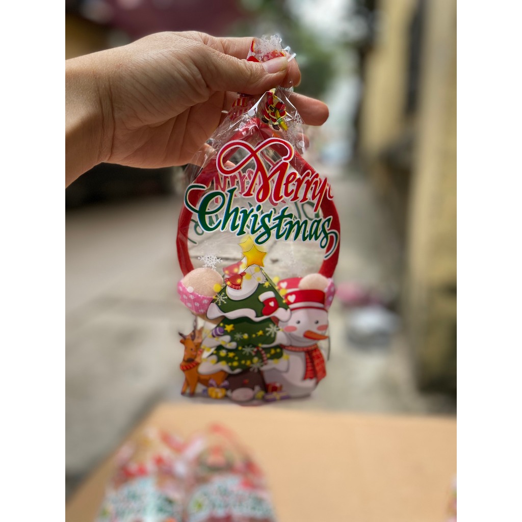 Túi đựng quà Noel cho bé năm 2023