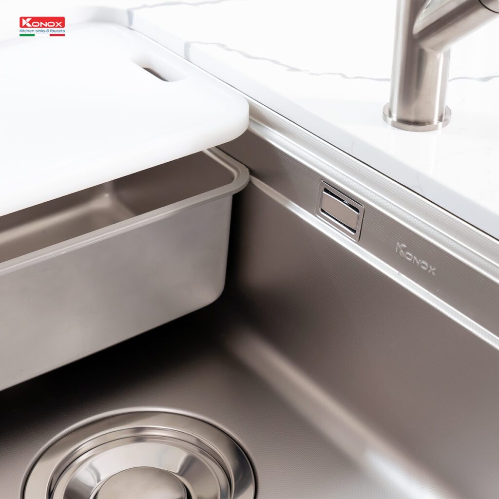 Chậu rửa bát chống xước Workstation - Undermount Sink KN8347SU Dekor