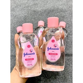 Dầu massage dưỡng ẩm em bé Johnsons Baby Oil 50ml/200ml