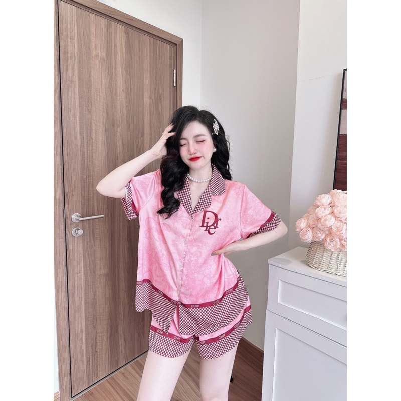Đồ mặc nhà nữ áo tay ngắn quần đùi hoạ tiết sang chảnh chất lụa latin mềm mịn mát