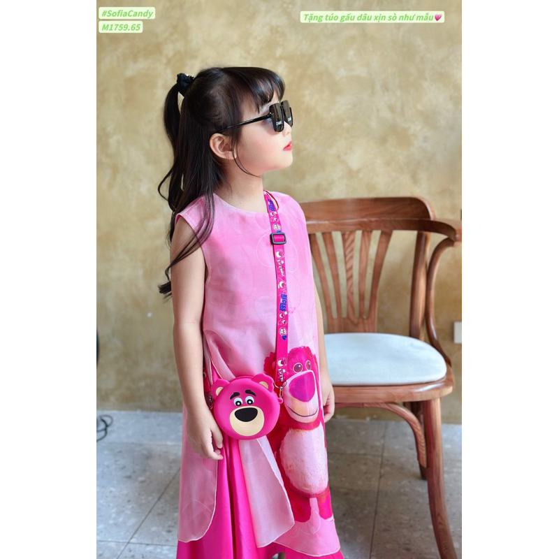 Bộ cách tân gấu dâu ba lỗ cực mát cho bé gái