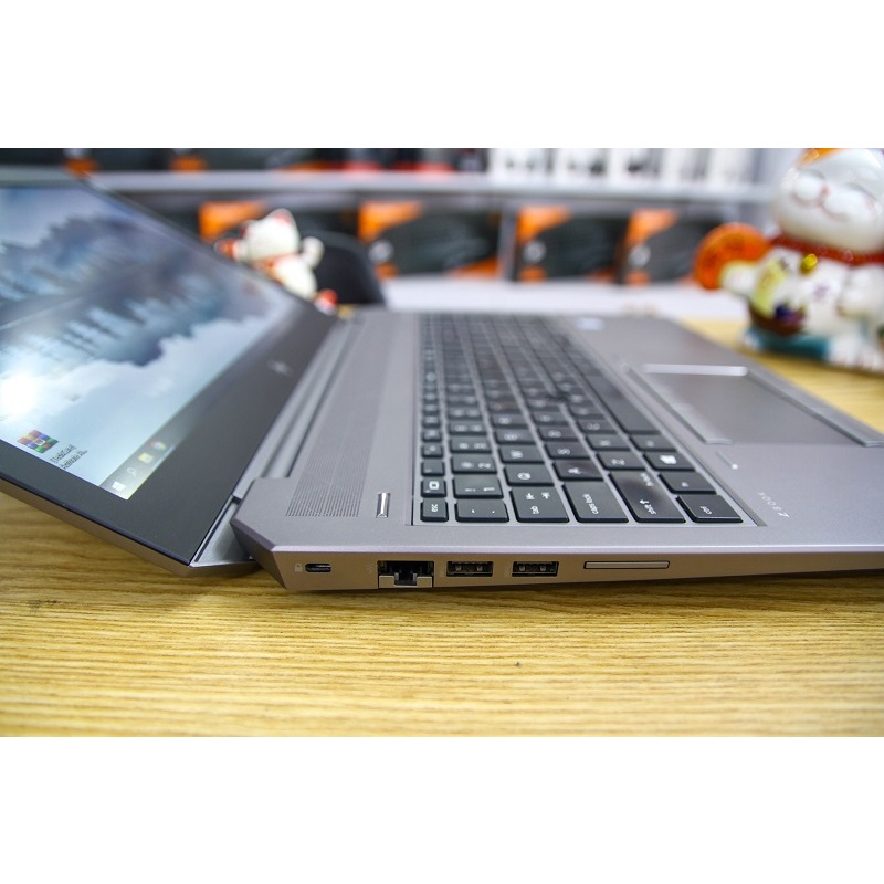 HP ZBOOK 15 G5 CORE I7 8850H RAM 32G SSD 512G 15.6INCH FHD VGA P2000