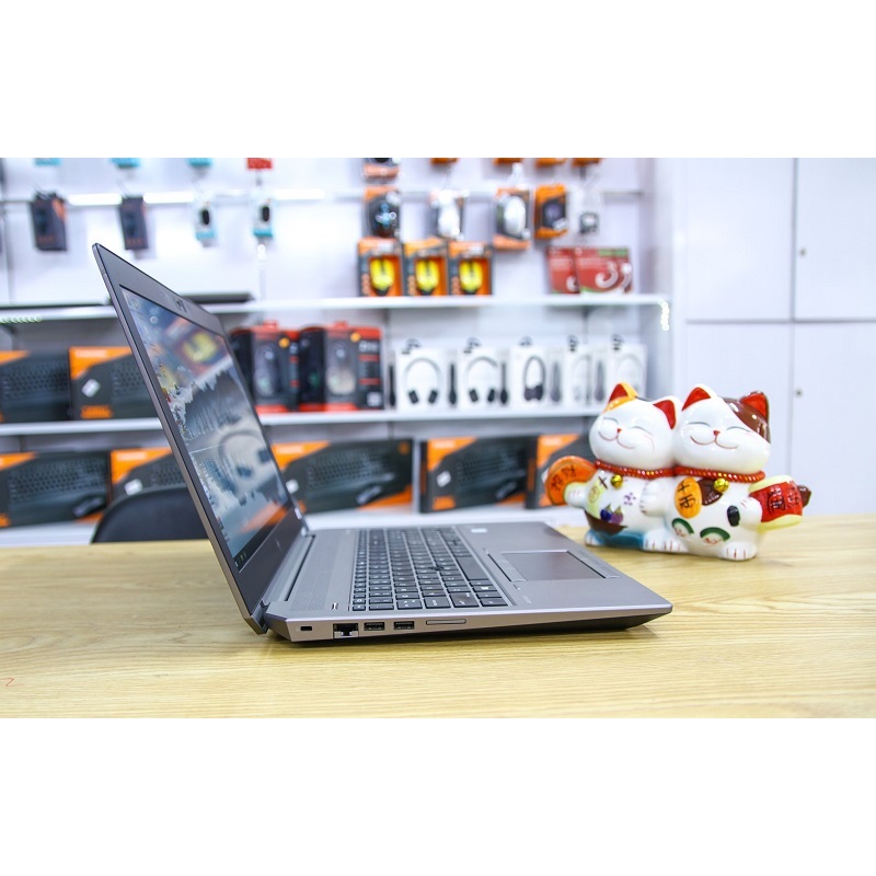 HP ZBOOK 15 G5 CORE I7 8850H RAM 32G SSD 512G 15.6INCH FHD VGA P2000