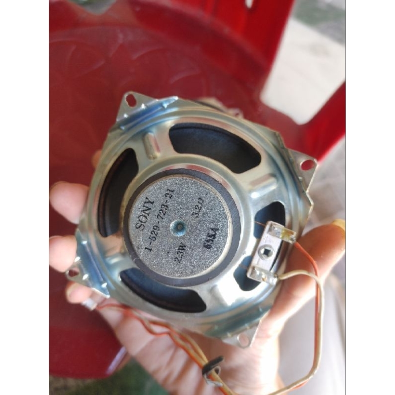 1 cặp loa tháo đài sony