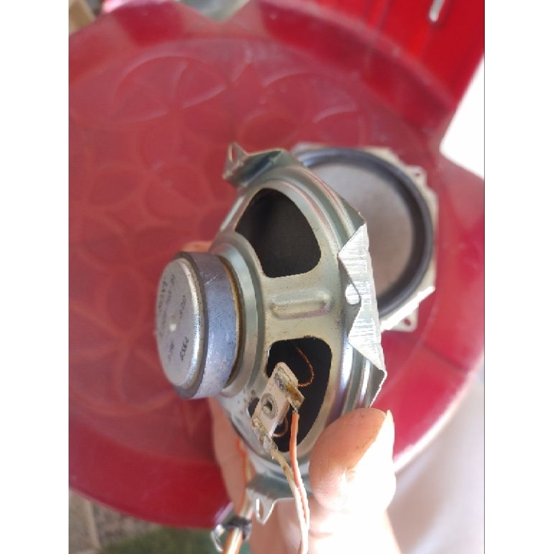 1 cặp loa tháo đài sony