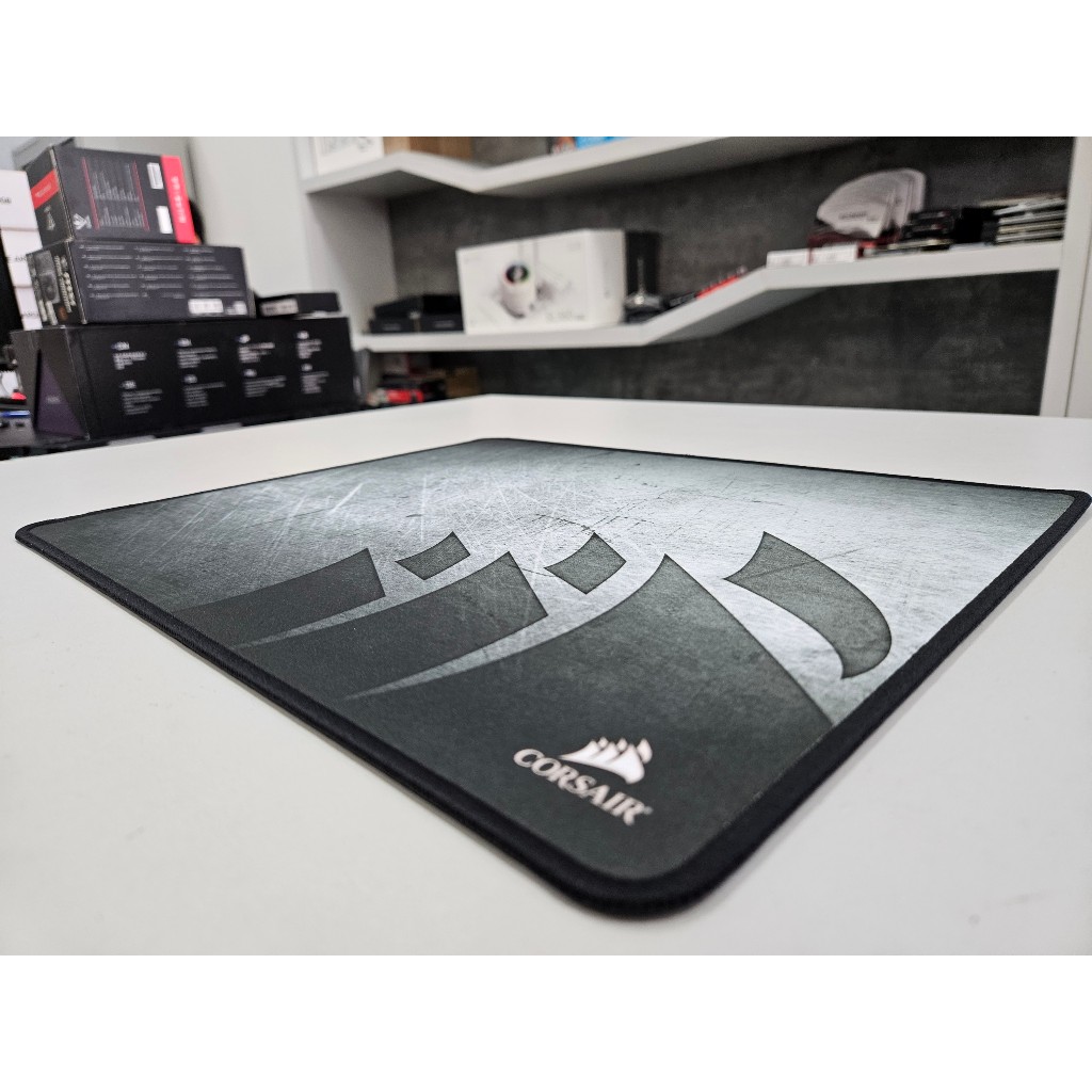 BÀN DI CHUỘT CORSAIR MM300 PRO MEDIUM 360 X 300 X 3.0 MM - REP1:1