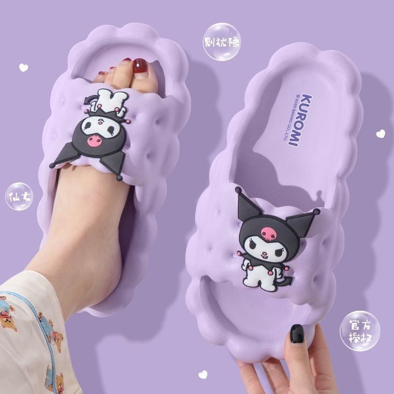 Dép Bánh Mì Nữ Đế Mềm Họa Tiết Mèo Kuromi Và Hello Kitty Dễ Thương, Dép Nữ Quai Ngang Đi Trong Nhà Siêu Êm Chân Gọn Nhẹ.