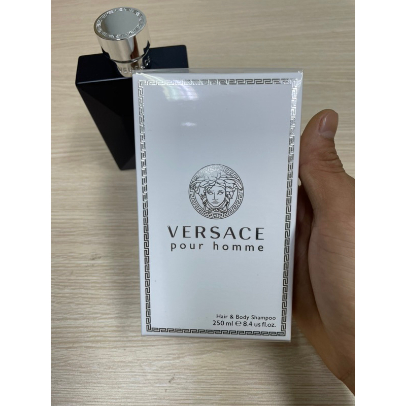 Gel Tắm Gội Hair And Body Shampoo Versace Pour Homme 250ML
