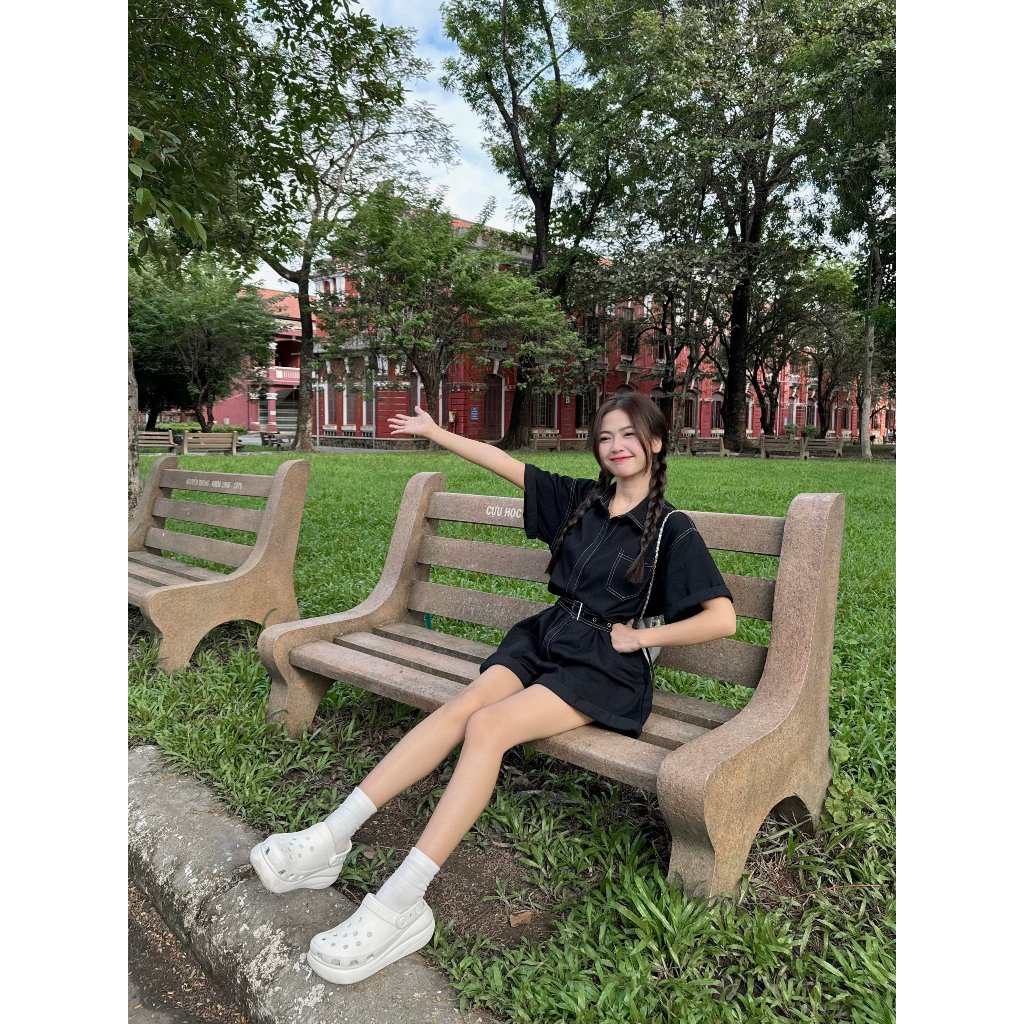 Váy jeans dạng yếm dáng lỡ ôm người siêu xinh , Jumpsuit denim ngắn form rộng | RICA JUMPSUIT | Secodee