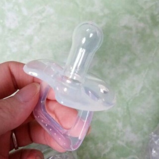 Ty ngậm đầu dẹp cho bé - Núm Ti ngậm Cacara