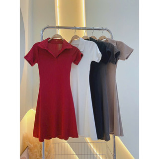 Đầm Xoè Suông Cổ Trụ Bẻ Trơn