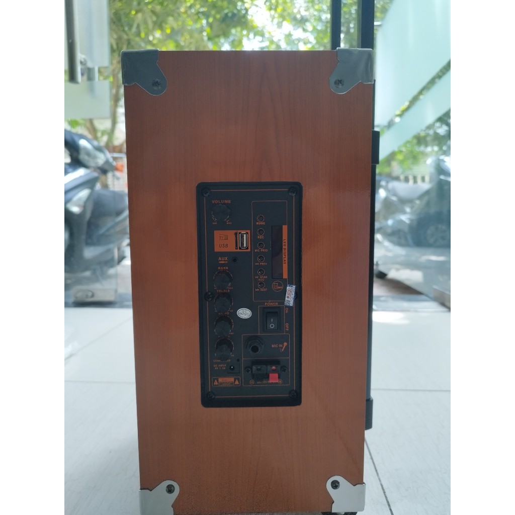 Loa kéo Ontekco 8002|1202|1502 kèm 2 micro không dây chuyên nghiệp Bass 20,30,40 Công suất lớn Bảo hành 12 tháng