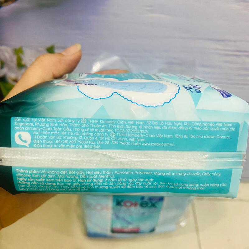Lốc 8 Gói Băng Vệ Sinh Kotex Max Cool Siêu Mỏng Có Cánh 28cm