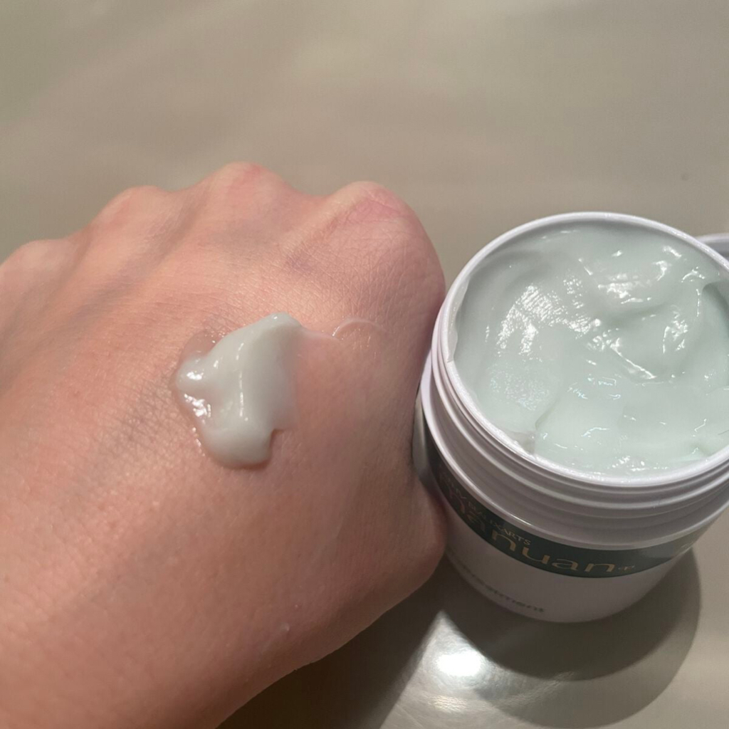 Kem dưỡng da tay mịn màng Manuan Cathy 83g
