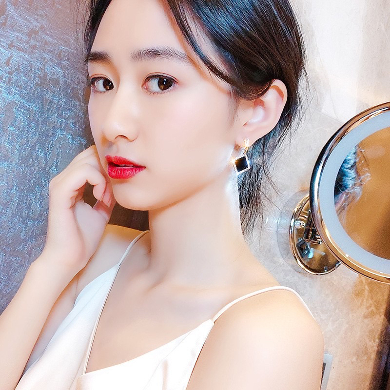 Bông tai đá pha lê 🌸🌸