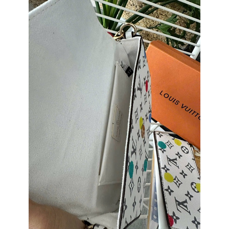 Túi Xách LVv Bì Thư 3in1 sz18 . Fullbox, bọc seal. Hàng super, có logo mã cod