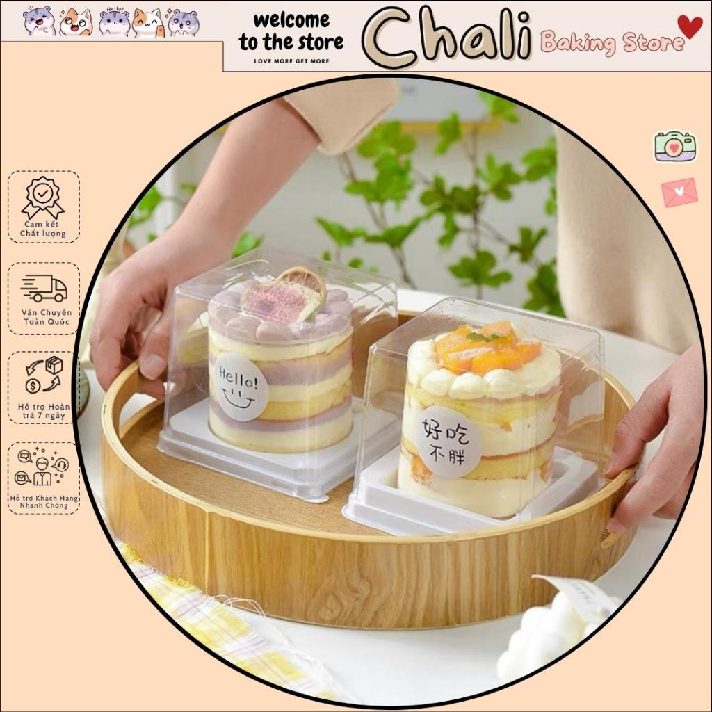 50 Hộp nhựa đựng các loại bánh Mousse / Tiramisu đế vuông lõi tròn nắp trong kèm nĩa