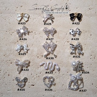 Charm đính móng tay nail mickey thánh giá đá siêu sáng lấp lánh