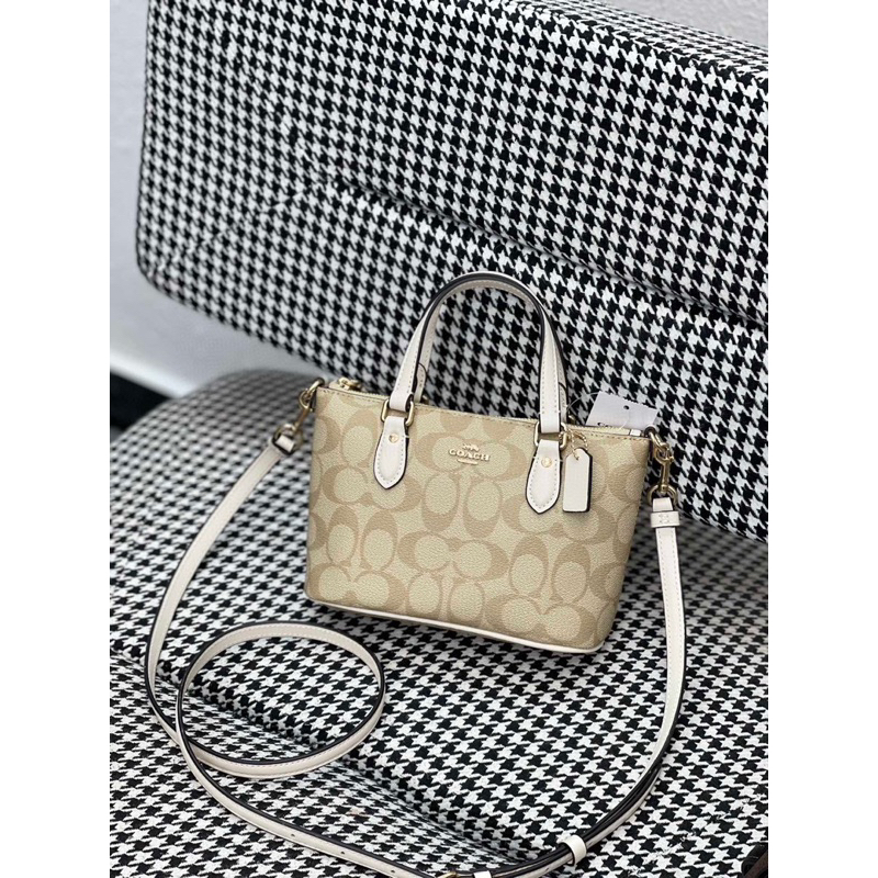 Túi Coach Mini Gallery